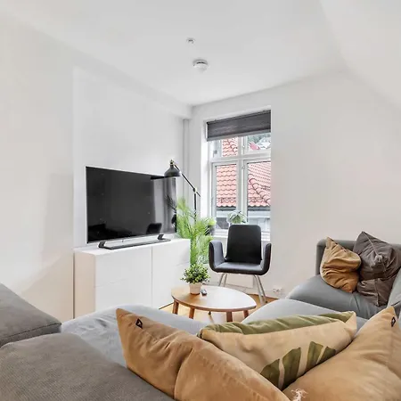 Leilighet Penthouse In Heart Of - 4br 2 Bath