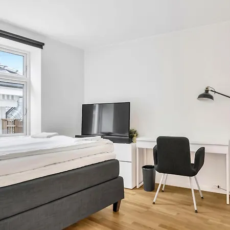 Penthouse In Heart Of - 4br 2 Bath Appartamento *