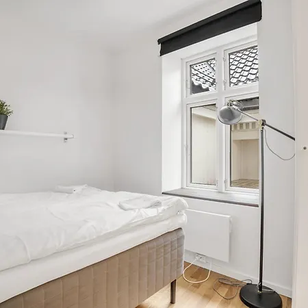 Penthouse In Heart Of - 4br 2 Bath Appartamento Bergen